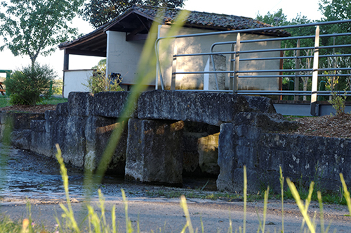 Les Trois Pierres